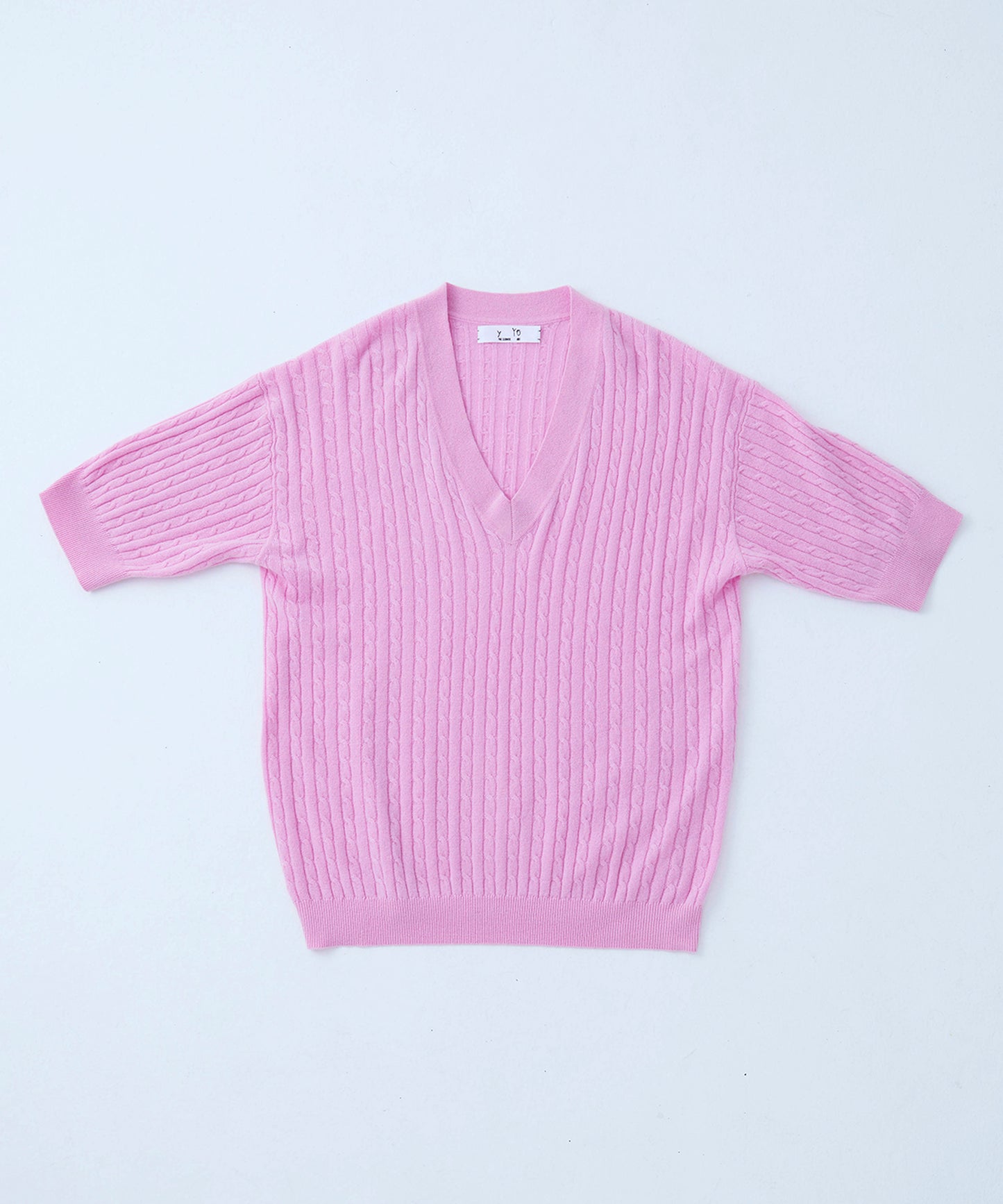 Cable half sleeve knit